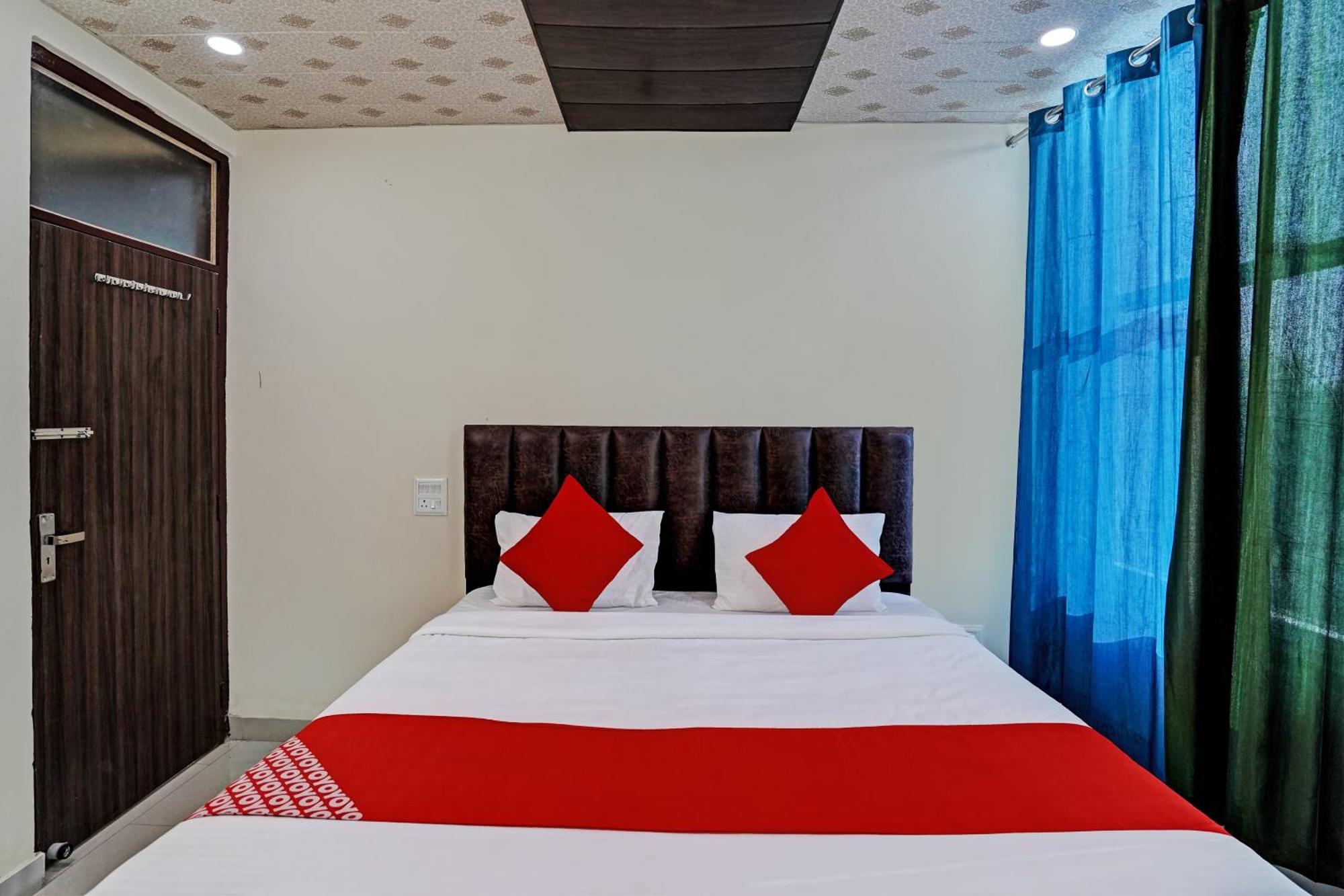 גאזיאבאד Oyo Flagship Evergreen Tower Hotel מראה חיצוני תמונה